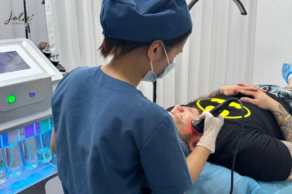 Jolie Clinic offers high-quality melasma treatment lasers
