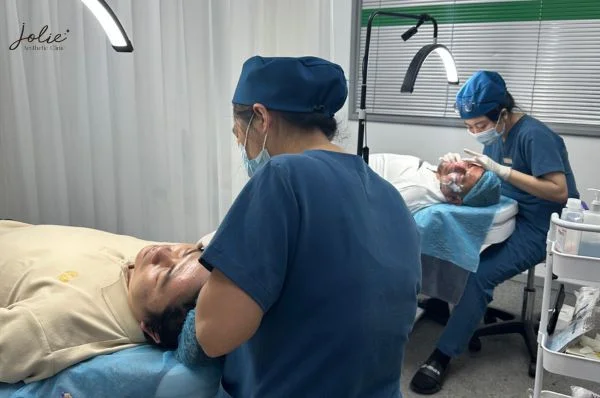 Filler injections in Philippines at Jolie Clinic offer best results 