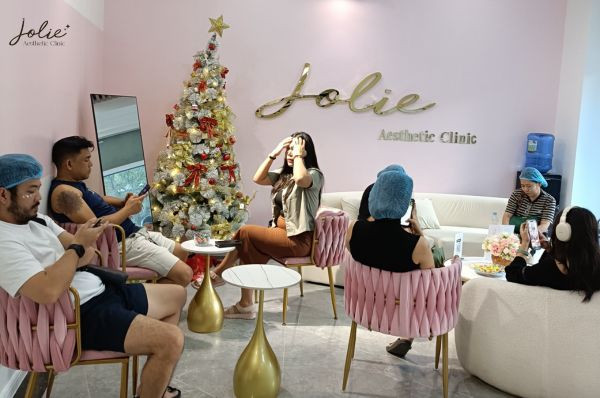 Kinds of melasma treatment laser at Jolie Clinic