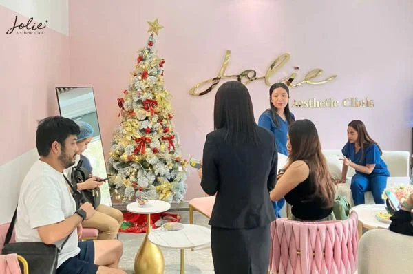 Keloid scar treatment for eyes at Jolie Clinic