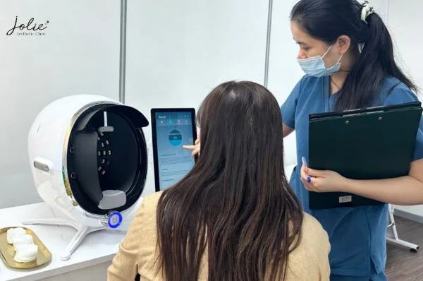 Jolie Clinic offer some vitaminsm for melasma treatment 