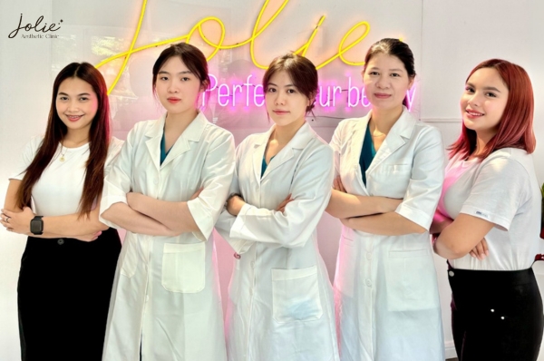 YOUTHFUL SKIN WITH HA COLLAGEN FILLER SMILE LINE EASE IN MALAYSIA